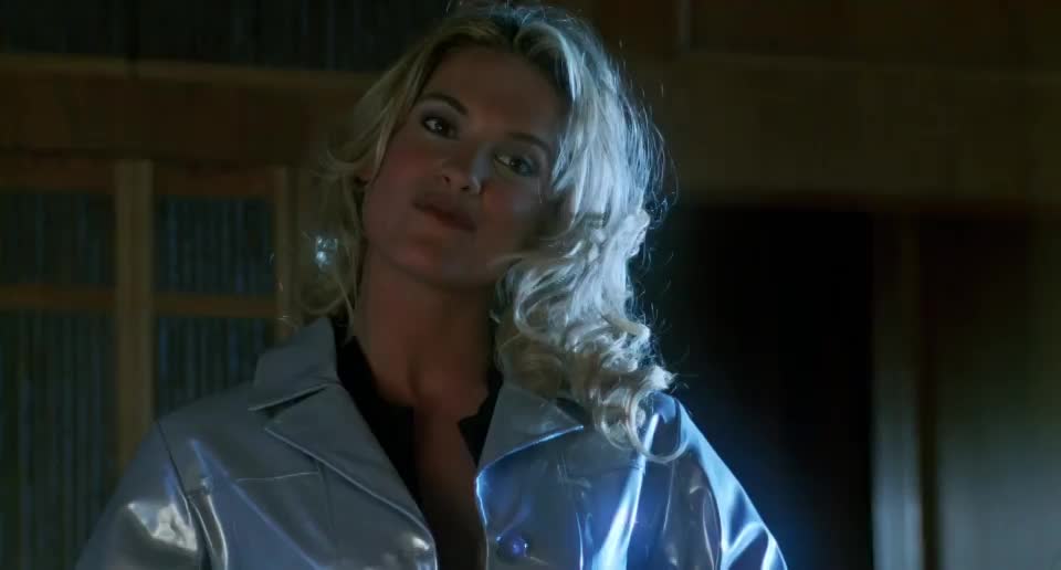 Victoria Pratt in Whatever It Takes (1998) : video clip