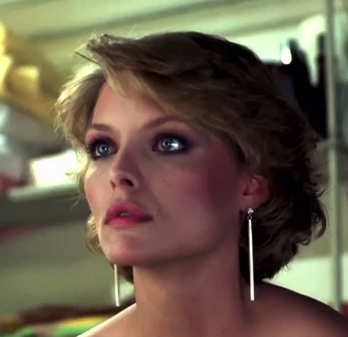 Michelle Pfeiffer - Into the Night (1985) : video clip