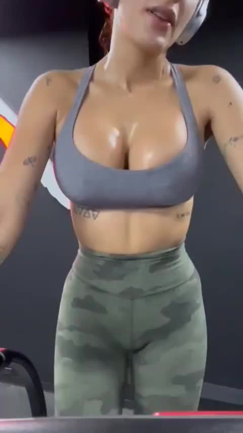 Sweaty, Salty and Delicious : video clip