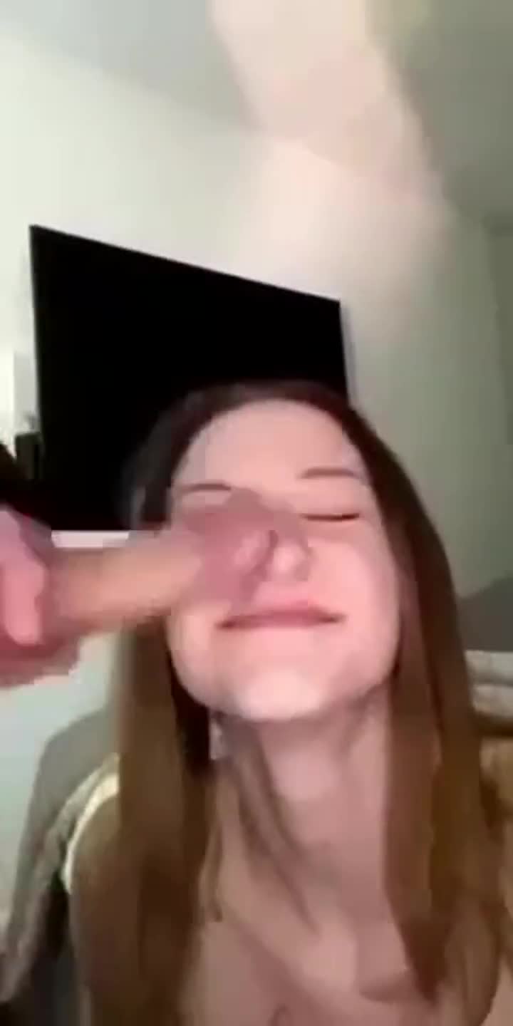 does anyone know who she is or does she have more content? : video clip