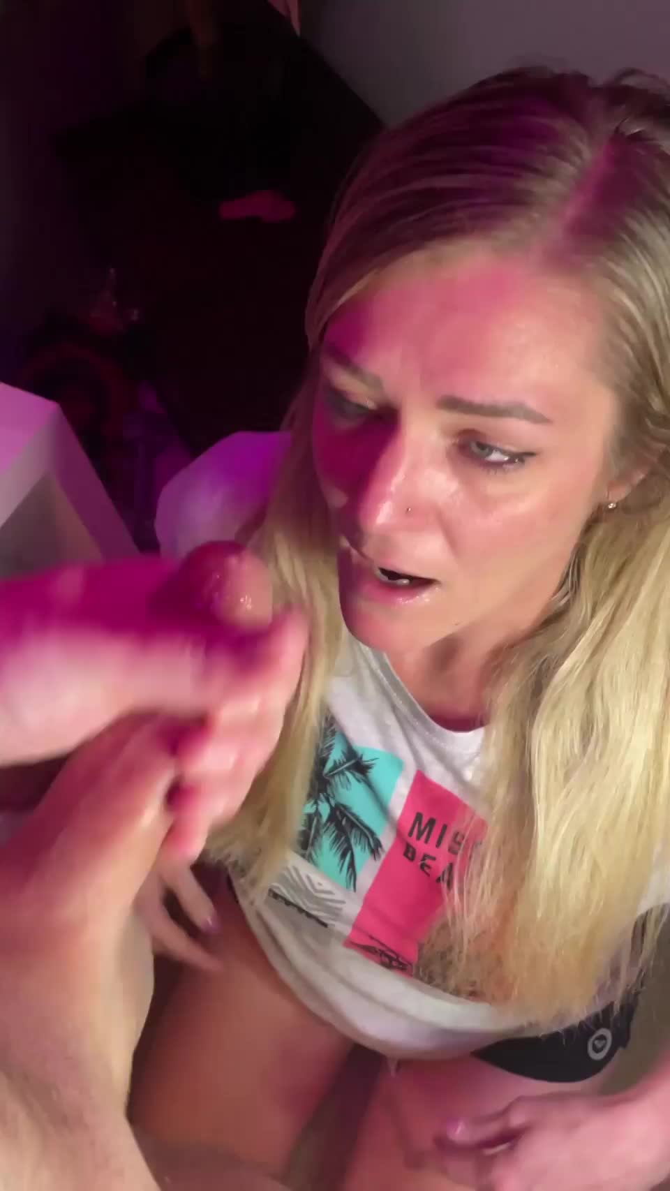 He knows what his cumslut needs : video clip