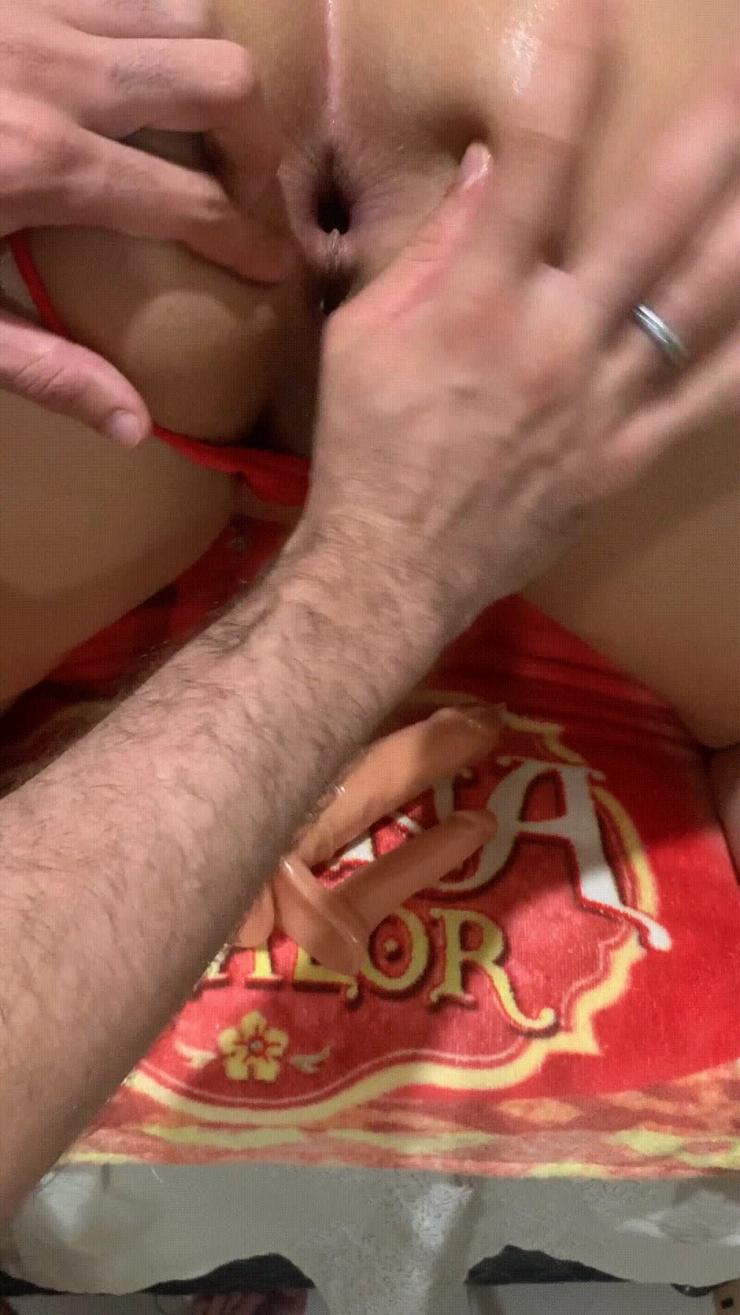 My asshole is always on full display : video clip