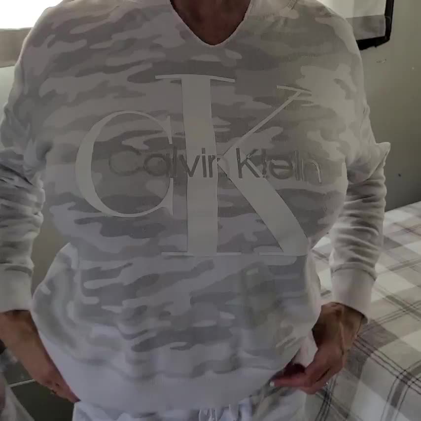 Curvy in the Morning : video clip
