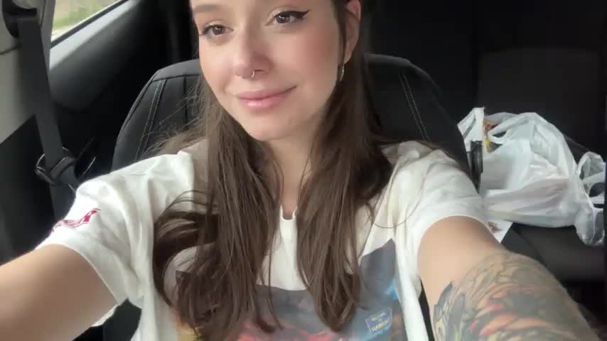 This is me inviting you to lick my pussy : video clip