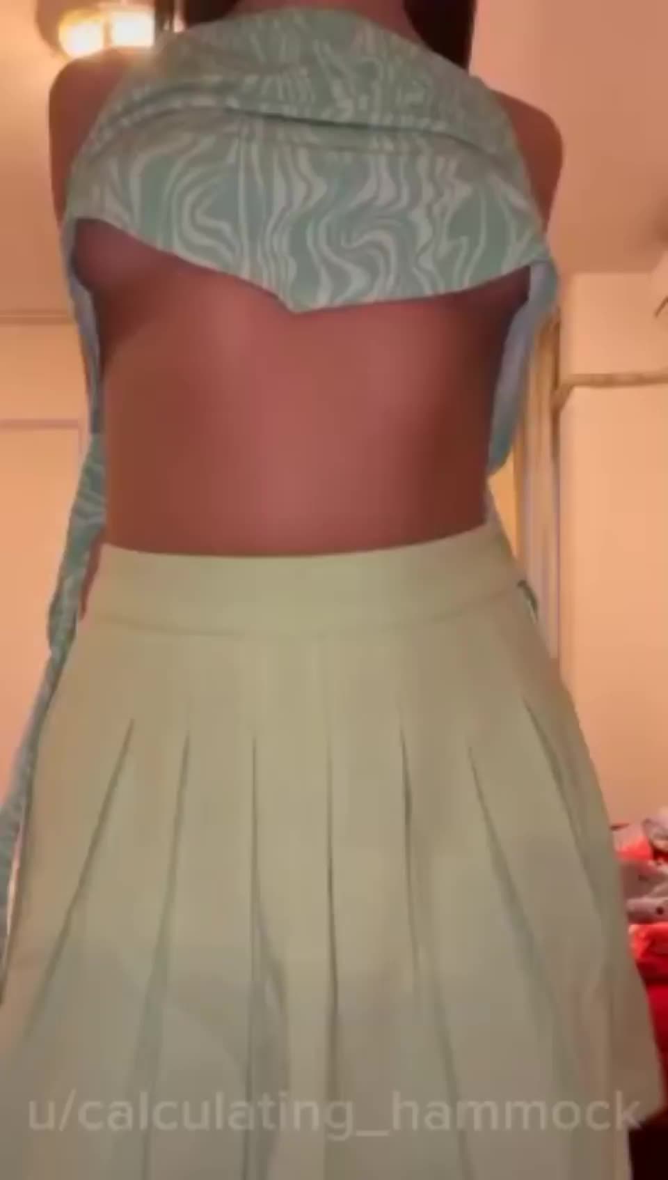 Your dessert is ready, hope you like whipped cream : video clip