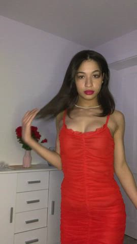 who takes my 19yo arab ass to a party... and sneaks away with me : video clip