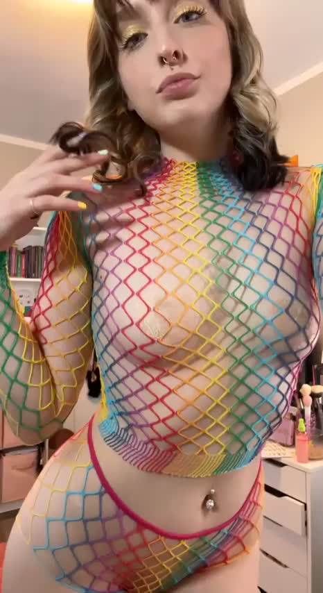Do you like my rainbow fishnets?! : video clip
