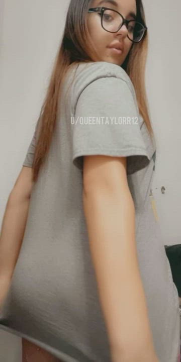 Want to see what’s under my tshirt? ♥ : video clip