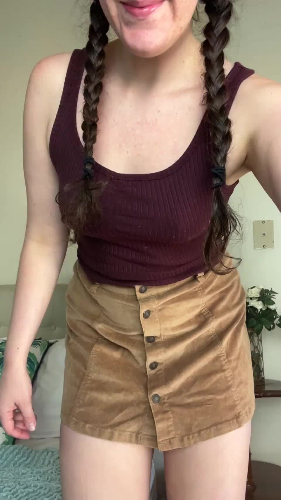 I think the braids make me extra fuckable : video clip