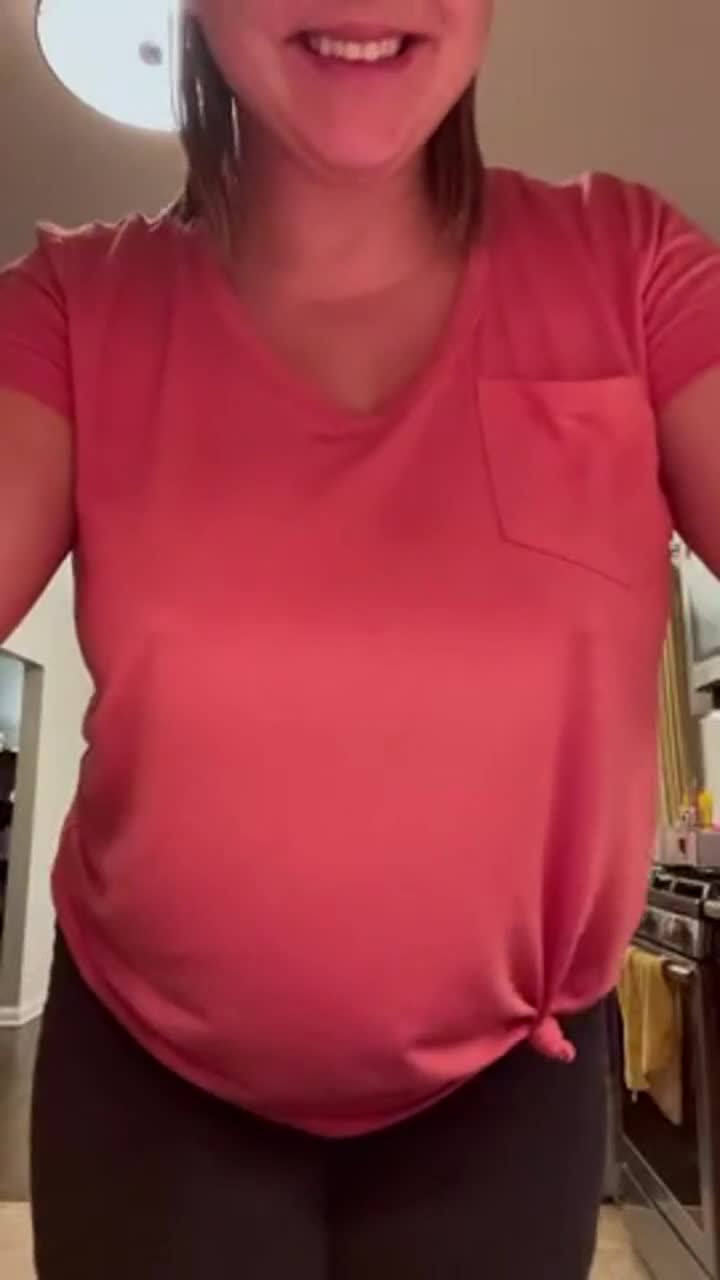 My mom tits after 3 kids (wait til the end 😉) : video clip