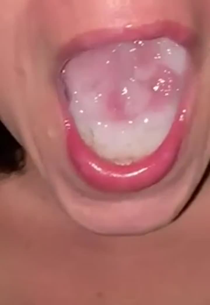 Woke up craving cum so i woke up my husband with my mouth on his dick and begged for a mouthful. He never disappoints. Holy Shit 😲 that was A LOT to swallow 💦🤤😍 : video clip