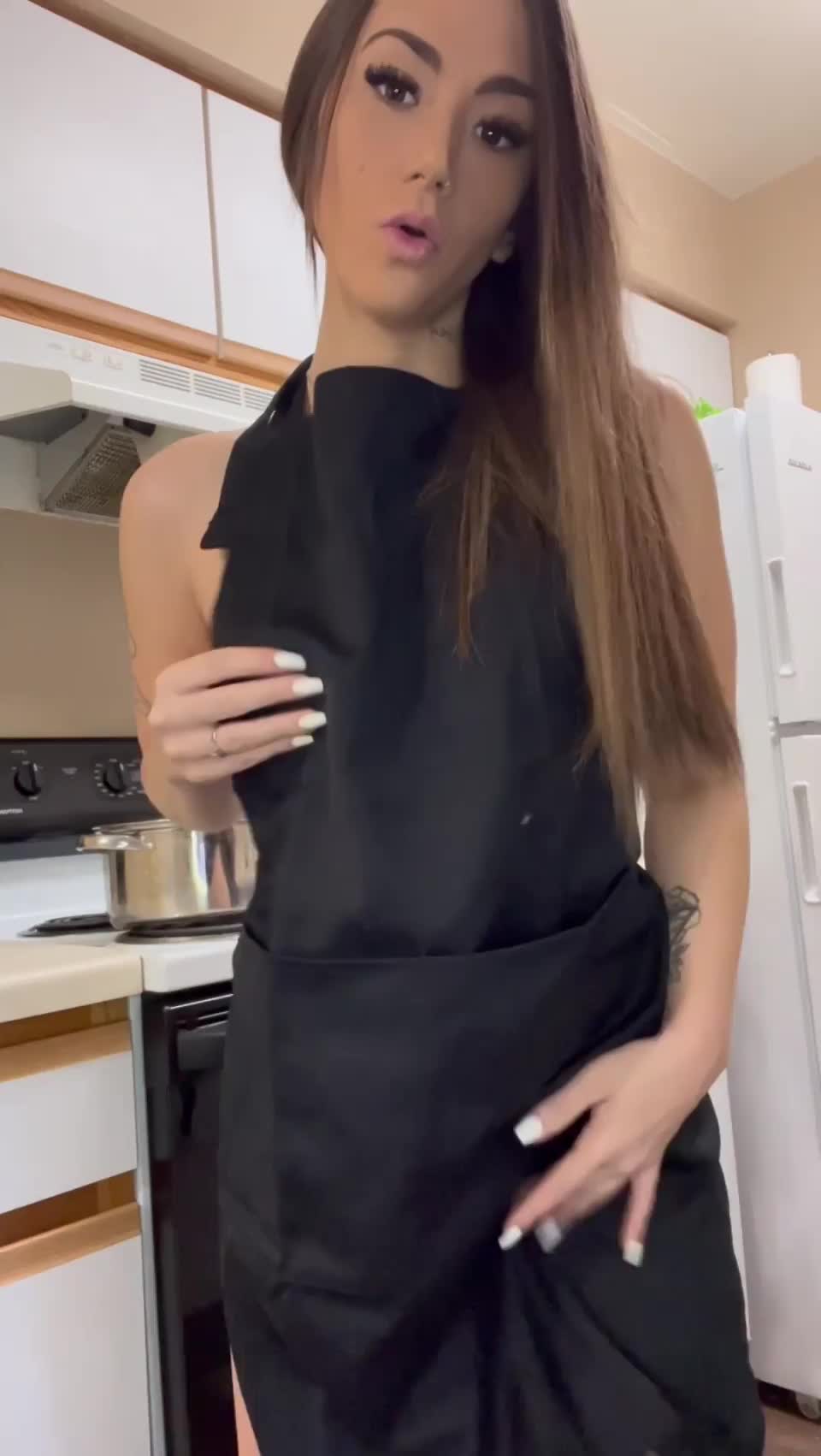 Oops i think its a lil too loose on me : video clip