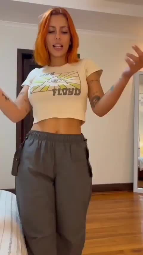 I cum off to my own music! : video clip