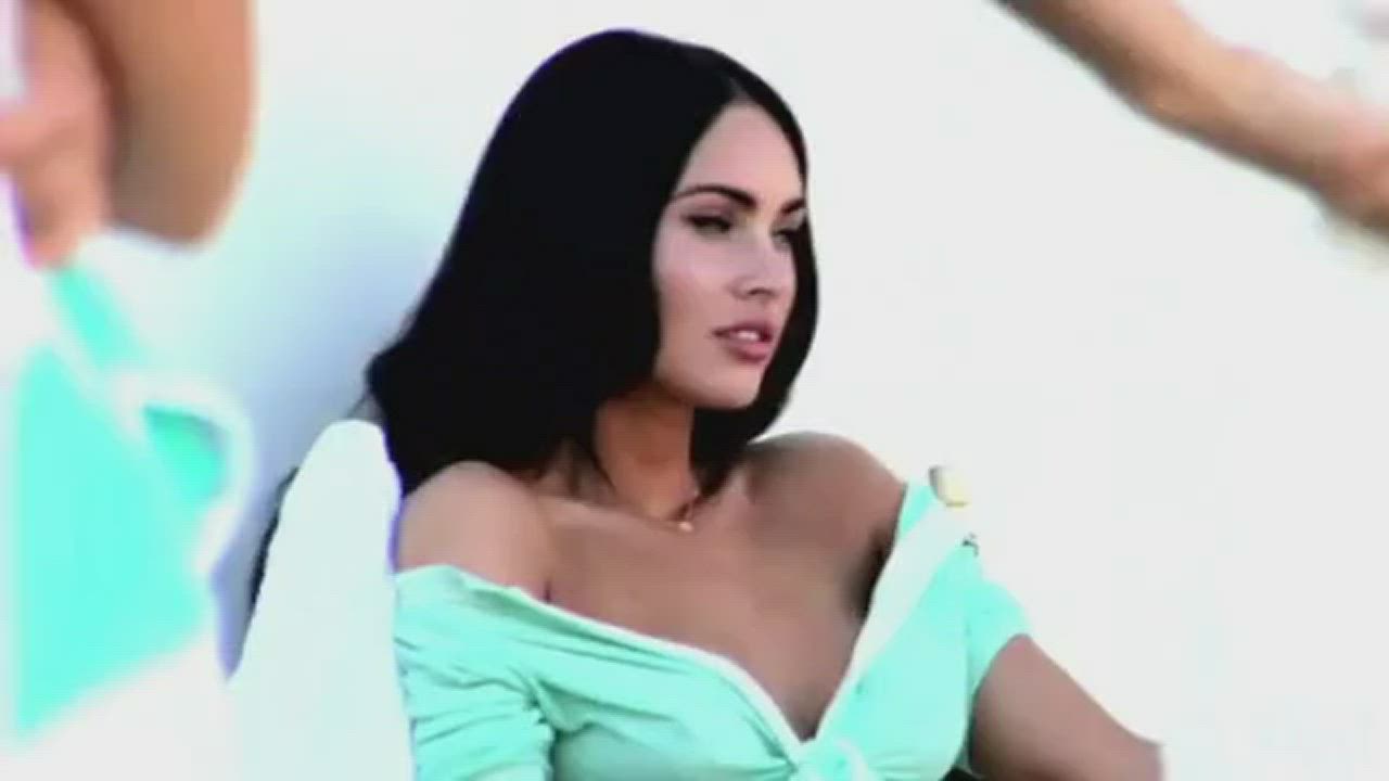 My favorite thing to jerk off to is Megan Fox's GQ photoshoot : video clip
