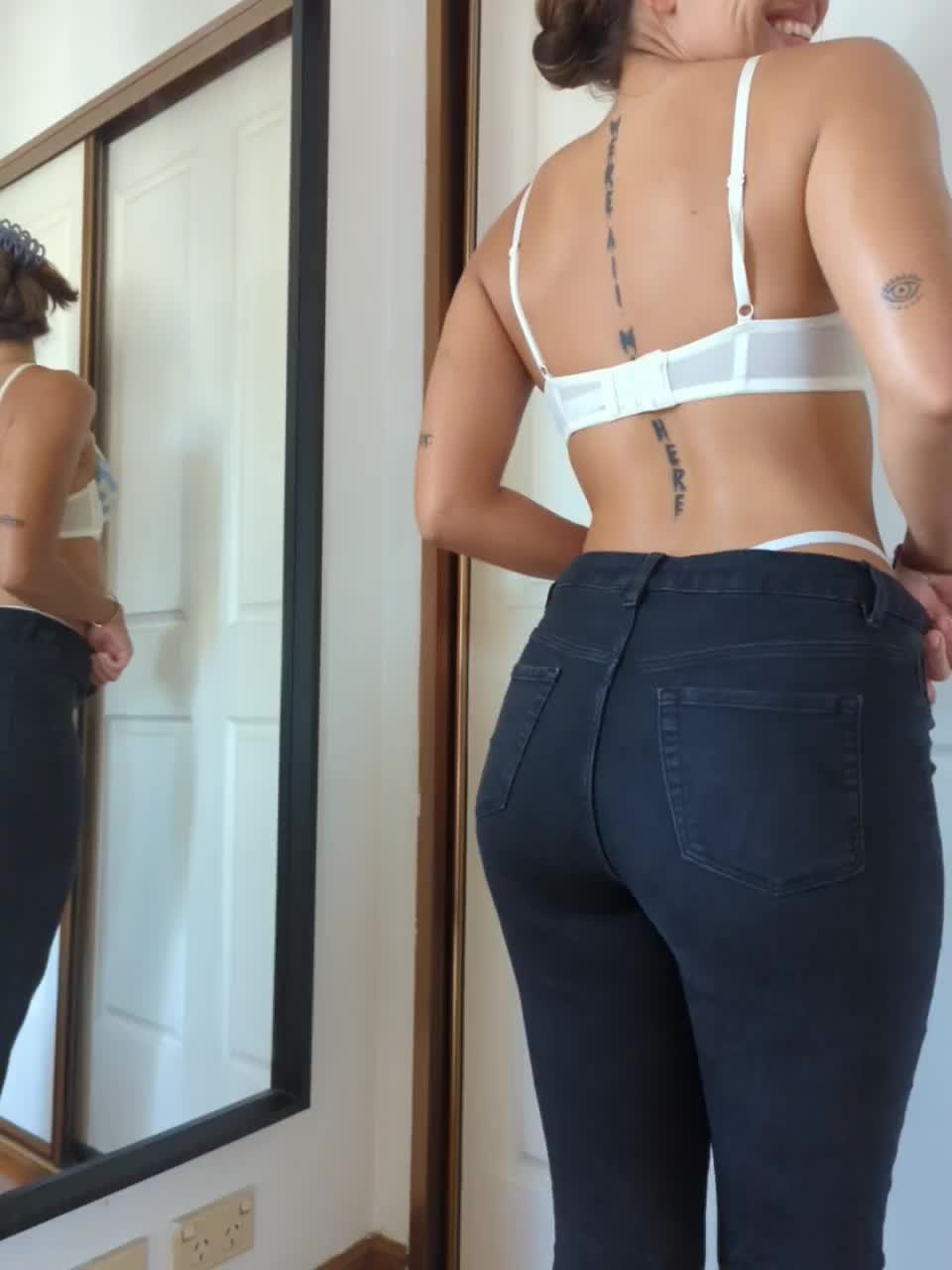 Drop them like its hot : video clip